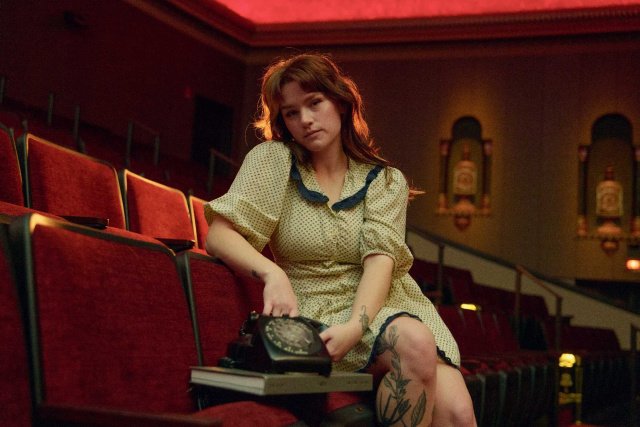 Jolee-Mallmann-by-Jocelyne-Berumen-14